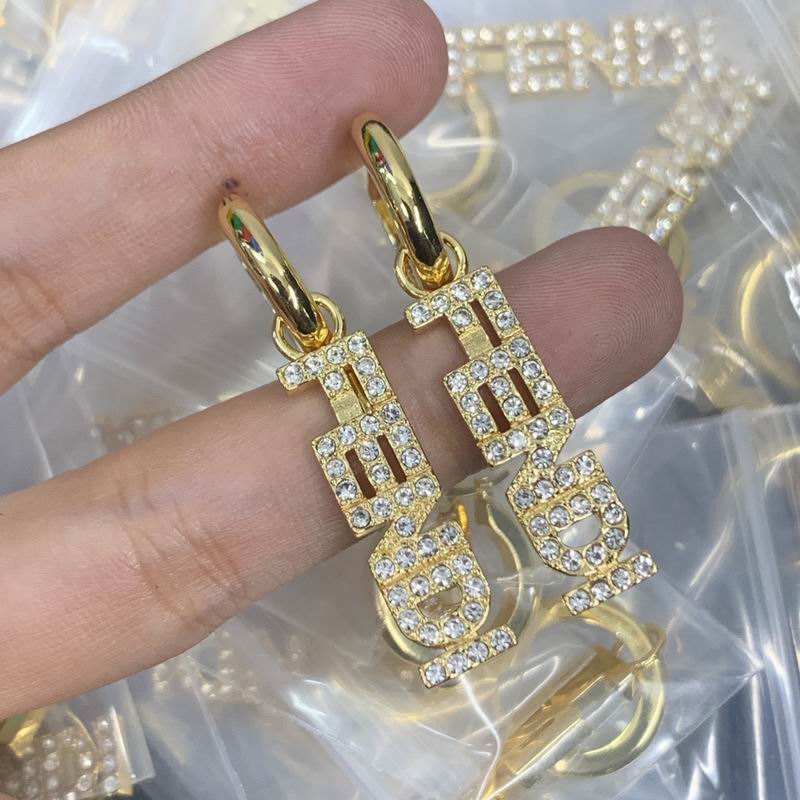 Fendi earring 12lyr57